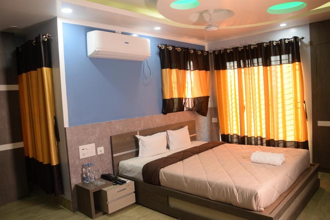 Hotel Nandini Baharampur Экстерьер фото