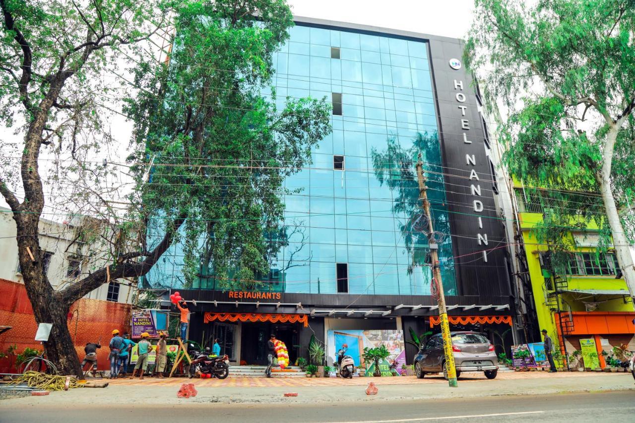 Hotel Nandini Baharampur Экстерьер фото