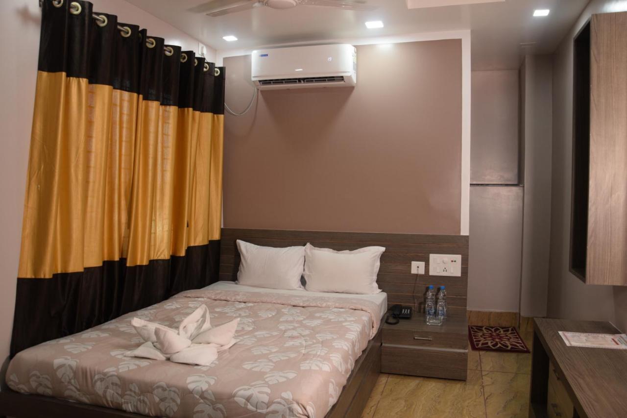Hotel Nandini Baharampur Экстерьер фото